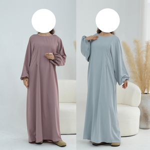 Venta al por mayor: Nuevo diseño de Dubái para mujer, camiseta de lactancia recta, talla grande, islámica, larga, elegante, modesta, transpirable y antiarrugas. - Product Image 3