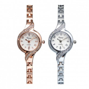 Orologio da polso in metallo CU-8283A accessorio alla moda da donna per uso quotidiano - Product Image 1