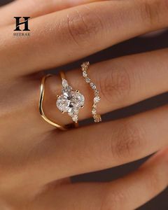 Juego de Anillos de Boda de Lujo con Corte Ovalado, 3 Piezas, Banda Entrelazada con Contorno de Vid, Oro Amarillo de 10K y 14K, Joyería Personalizada - Product Image 4