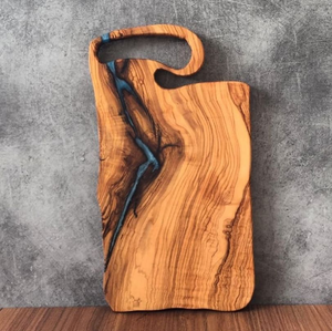 Planche à découper ronde en bois de qualité supérieure avec un imprimé émail tropical coloré, disponible à prix de gros. - Product Image 3