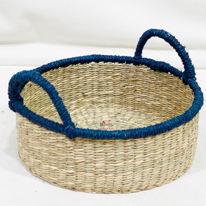 Cesta de Almacenamiento Redonda de Mimbre Rústico, Tejida a Mano, Ecológica, Moderna, con Ribete Azul y Asas - Product Image 3