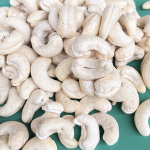 Offre Spéciale 2025 Noix de cajou W180 en vrac, prêtes à être expédiées à Santiago - Product Image 1