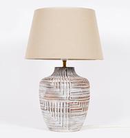 Lampe de table en céramique avec motif géométrique, base grise, abat-jour en tissu orange, décoration d'intérieur, design durable