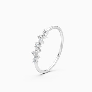 Anillo apilable delicado con doble barra de diamantes cultivados en laboratorio de 0.112 ct, con brillo diario, en oro amarillo, blanco y rosa de 9K. - Product Image 2