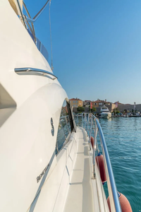 B-e-n-e-t-e-a-u M-o-n-t-e-c-a-r-l-o 47 f-l-y - Product Image 5