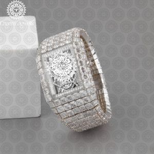 Charm Jewells Montre mécanique de luxe pour femme en acier inoxydable, boîtier rectangulaire, cadran analogique de 30 mm, bracelet en cristal saphir de 20 cm - Product Image 2