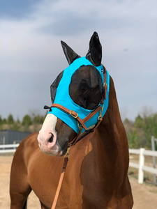 Masque anti-mouches respirant pour chevaux, personnalisable avec logo, haute qualité, protection UV intégrale en maille souple pour le nez et les oreilles, idéal pour les jambières par temps chaud - Product Image 3