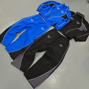 Ensemble de survêtement unisexe personnalisé bleu et noir, longueur intégrale, séchage rapide, polyester, jogging sportif avec poches latérales, taille élastique, vêtements d'automne - Product Image 3