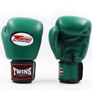 Guantes de Boxeo Twins Muay Thai Hechos a Mano con Cierre de Velcro, Cuero Vacuno Genuino para Sanda MMA con Agarre para las Manos - Product Image 1