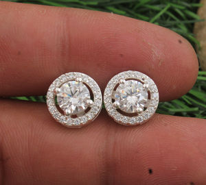 Pendientes Minimalistas Pequeños de Plata de Ley 925 con Circonita Cúbica, Pendientes de Boda de Lujo, Simples y Delicados, Geométricos, para Múltiples Perforaciones - Product Image 2