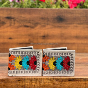 Western main usiné portefeuille en cuir nouveauté hommes longue fermeture éclair portefeuille Offre Spéciale mode marron couleur porte-monnaie cadeau pour lui - Product Image 4