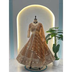 Lehenga Choli Orange FATEMA FASHION de créateur moderne avec broderie blanche complexe et travail de sequins, accompagné d'un dupatta assorti - Product Image 1