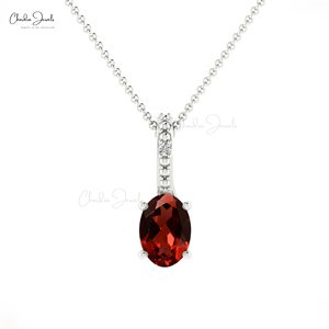 Nuevo Colgante de Oro Fino de 14k con Granate de 0.58 CT Engastado en Puntas y Diamantes Ocultos, Regalo para Novias - Product Image 6