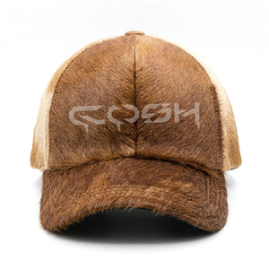 Casquette en cuir de vache faite à la main avec poils, style ranch western - Product Image 1