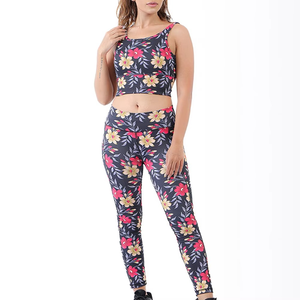 Ensembles de yoga sans couture pour femmes avec designs et logo personnalisés sur la taille, vêtements de sport antibactériens et à séchage rapide pour la salle de sport et le fitness - Product Image 1