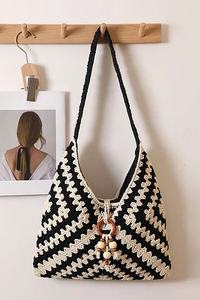 Sac Hobo Vintage Fait Main en Coton Léger au Crochet, Sac à Bandoulière Bohème Noir et Blanc avec Lettres Tricotées, Sac Fourre-Tout d'Été Artisanal pour la Plage - Product Image 5