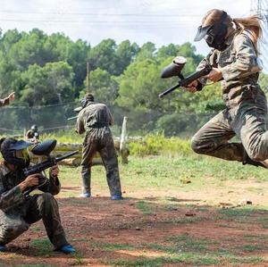 ชุดคลุมเพนท์บอลลายพรางแบบมีโลโก้สั่งทำได้ ขายส่ง ชุดจั๊มสูททางยุทธวิธี ผ้าริปสตอป ระบายอากาศได้ดี สำหรับอุปกรณ์ฝึกซ้อมวูดบอล - Product Image 3