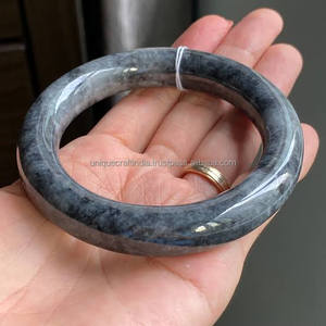 Trending Women's Fashion Resin Beads Bracelets Customizable Shape Best Wholesale Prices Handmade in India for Gifts - Product Image 1