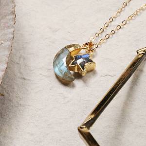 Pendentif en labradorite naturelle, lune et étoile, plaqué or, vintage, fait main, bijoux en pierres précieuses, cadeau de fiançailles pour maman, fille, meilleure amie - Product Image 1