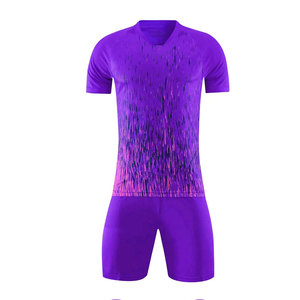 Uniforme de Fútbol Ligero y Transpirable de Poliéster, Ropa Deportiva Cómoda para Venta en Línea - Product Image 1
