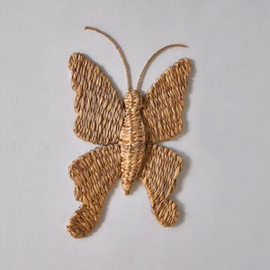 Charmant décor mural en forme de papillon, tissé à la main, en jacinthe d'eau, écologique, pour la décoration de chambre d'enfant. - Product Image 2
