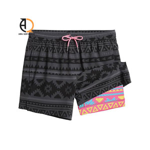 Shorts de Baño para Hombre con Estampado Moderno - Product Image 2