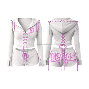 Ensemble décontracté deux pièces en molleton de haute qualité avec sweat à capuche zippé et short, ensemble deux pièces haut court et sweat à capuche de haute qualité pour femme - Product Image 1