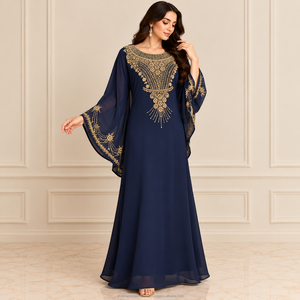 Robe Abaya de Luxe pour Femmes avec Manches Amples et Fluides et Embellissements Sophistiqués pour les Occasions Spéciales - Product Image 6