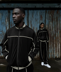 Conjuntos Deportivos de Terciopelo al Por Mayor, Personalizados OEM, MOQ Bajo de 50 Piezas, Traje Deportivo de Terciopelo Transpirable de Dos Piezas para Hombre, Tallas Grandes, Invierno - Product Image 2