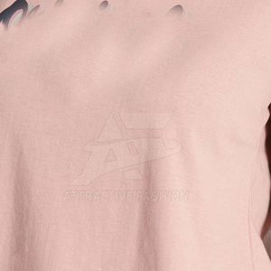 Camiseta elegante informal para mujer con cuello redondo, materiales de calidad y un perfil elegante. Camiseta para mujer con cuello redondo. - Product Image 4