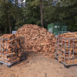 Approvisionnement en bois de chauffage professionnel séché au four pour les détaillants et les acheteurs commerciaux recherchant des bûches de chauffage préparées de manière pratique - Product Image 1