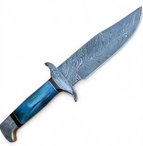 Herramienta Utilitaria de Hoja Fija de Acero de Damasco Hecha a Mano con Mango de Resina Azul y Detalles en Latón - Product Image 1