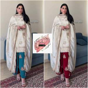 Ensemble haut, bas et dupatta en soie Chinon avec broderies lourdes, travail de broderie à la main et dentelle - Product Image 2