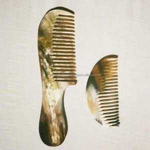 Top vente 2024 fait à la main Antique qualité corne naturelle peigne Buffalo OX corne vente chaude peigne utilisation pour les cheveux et la barbe - Product Image 3