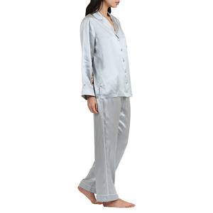 Ensemble de pyjamas en satin pour femmes, col mandarin, couleur unie, lisse, respirant, style luxueux, manches longues, shorts, 95% polyester - Product Image 3