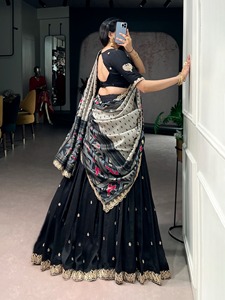 Indian Traditional Elegant Stunning Look Lehenga Choli for Wedding Outfit and <b>Festive</b> Function for Women Fancy Trendy Wear - Product Image 2