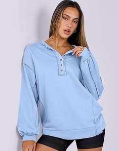 Sweat-shirt à capuche oversize à manches longues pour femme avec logo imprimé personnalisé sur le devant, idéal pour le streetwear, les loisirs et le quotidien - Product Image 1