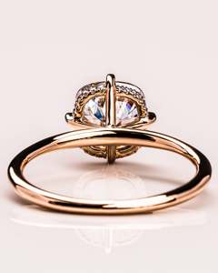 Anillo de compromiso de oro macizo de 14K con diamante de laboratorio de corte cojín y halo oculto, modelo 2026 para uso diario, anillo solitario con engaste de 4 garras para mujer - Product Image 4