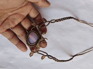 Pulsera de cadena hecha a mano de macramé marrón con cabujón de piedra lunar, estilo bohemio, para mujer - Product Image 2