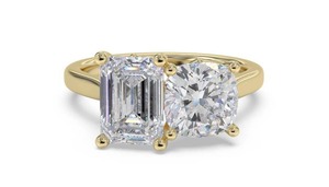 Bague à deux pierres émeraude et coussin, diamant de laboratoire de 0,80 ct en or 18 carats et platine - Product Image 2