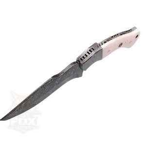 Couteau de chasse Skinner en acier Damas torsadé fait main de qualité supérieure, taille personnalisée, manche en bois, lame à pointe clip, épaisseur 0,5 mm - Product Image 1