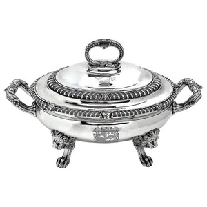 Casseroles en métal très demandées, légères au point de permettre une manipulation facile et robustes pour les plats lourds. - Product Image 2