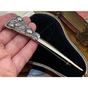Impresionante Broche de Plata de Ley Escocesa Vintage con Diseño de Animal Mítico Celta para Kilt - Product Image 4