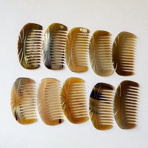 หวีเขาควายสุดเท่สำหรับหนุ่มๆ สีดำน้ำตาล ดีไซน์ล่าสุดพร้อมคุณสมบัติพับได้สำหรับใช้ในบ้าน - Product Image 2