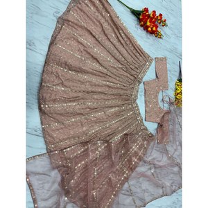 Lehenga Choli tendance et magnifique avec broderie au fil, taille 2XL - Product Image 3