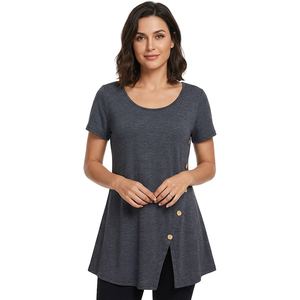 Vestido de punto casual para mujer con cuello redondo y manga corta, gris liso, corte holgado, con botones laterales y abertura, ideal para verano, teñido liso, ajuste ceñido. - Product Image 3