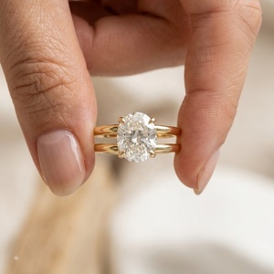Bague de fiançailles en diamant ovale de 2 carats certifié IGI, cultivé en laboratoire, or massif 14 carats, solitaire à griffes, cadeau de mariage personnalisé, bijoux fins - Product Image 1