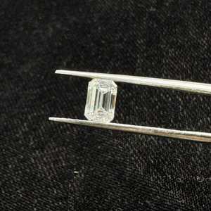 Diamante Natural de Corte Esmeralda de 1.00 Ct, Color E, Certificado, para Joyería Fina y Fabricación de Anillos de Compromiso - Product Image 2