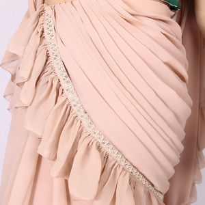Perfecto para cada ocasión y fácil de llevar. Sari con volantes listo para usar, con cuentas y bordados en la blusa. - Product Image 4