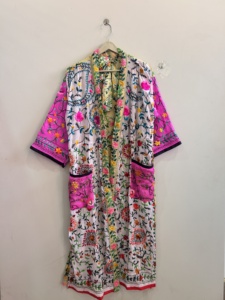 Venta al por mayor de Kimonos Largos de Viscosa Georgette Hechos a Mano con Diseño Phulkari, Chaqueta Tipo Duster, Regalo para Damas de Honor - Product Image 2